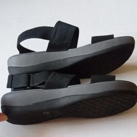 Clarks Black Double-Band Slingback Sandals - Picture 6 of 10